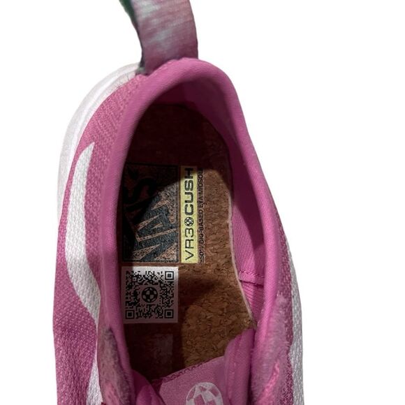 Pink and white kids Vans lowtop lightweight sneakers size 1.5 - Picture 6 of 7